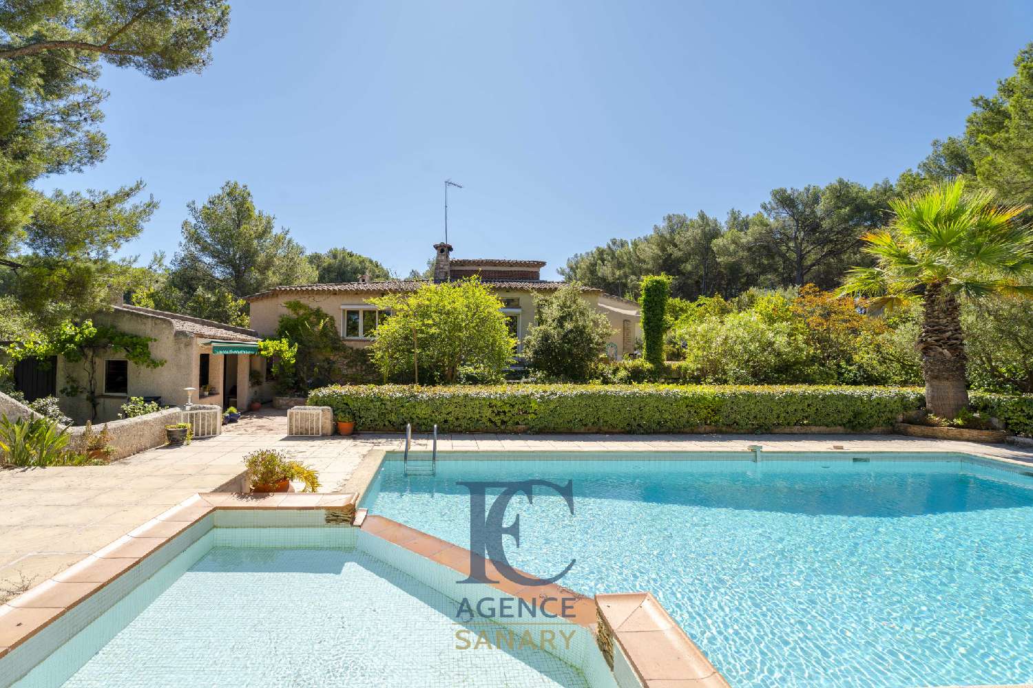 for sale villa Sanary-sur-Mer Var 1