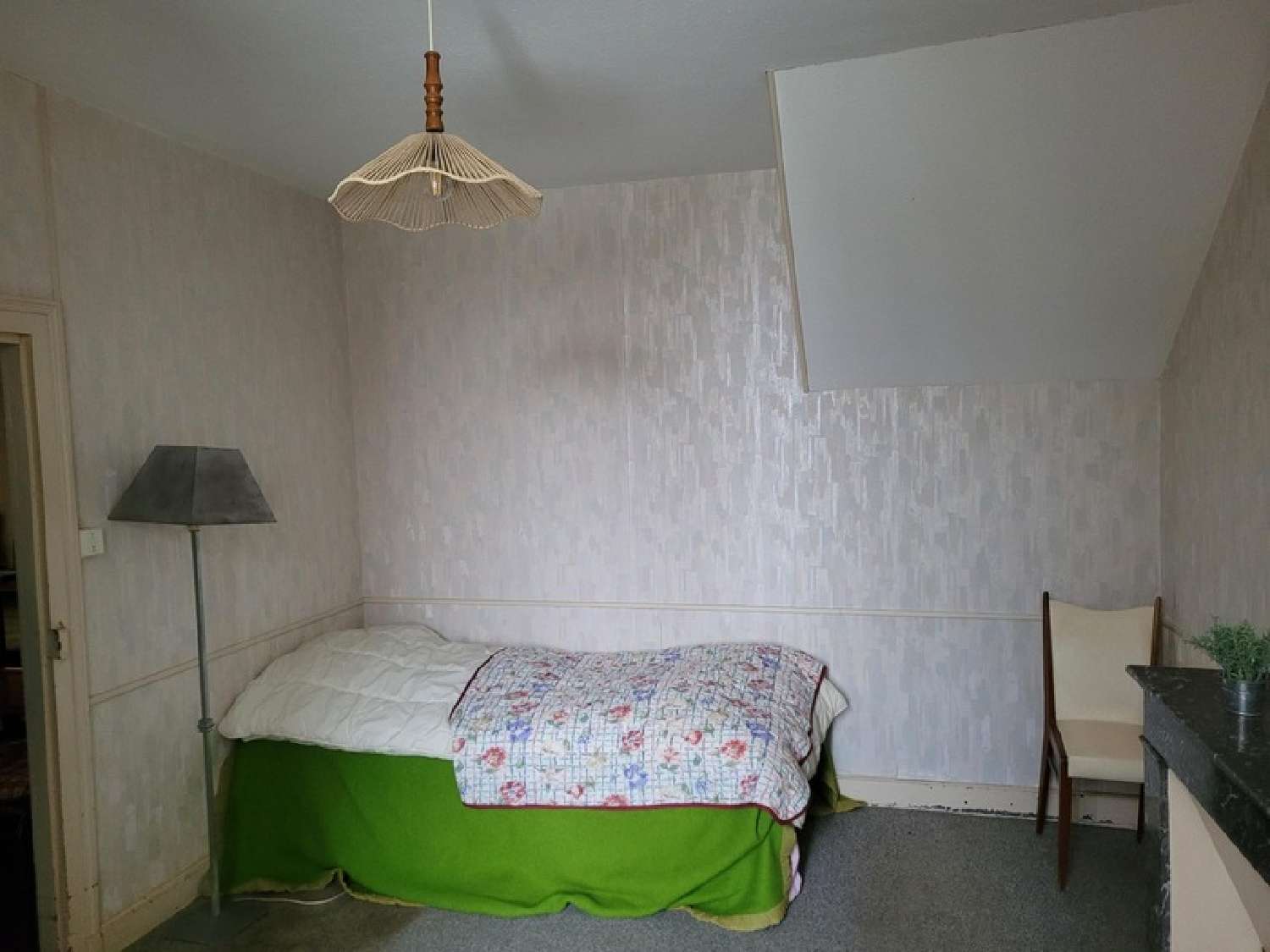 à vendre maison de village Ainay-le-Château Allier 4