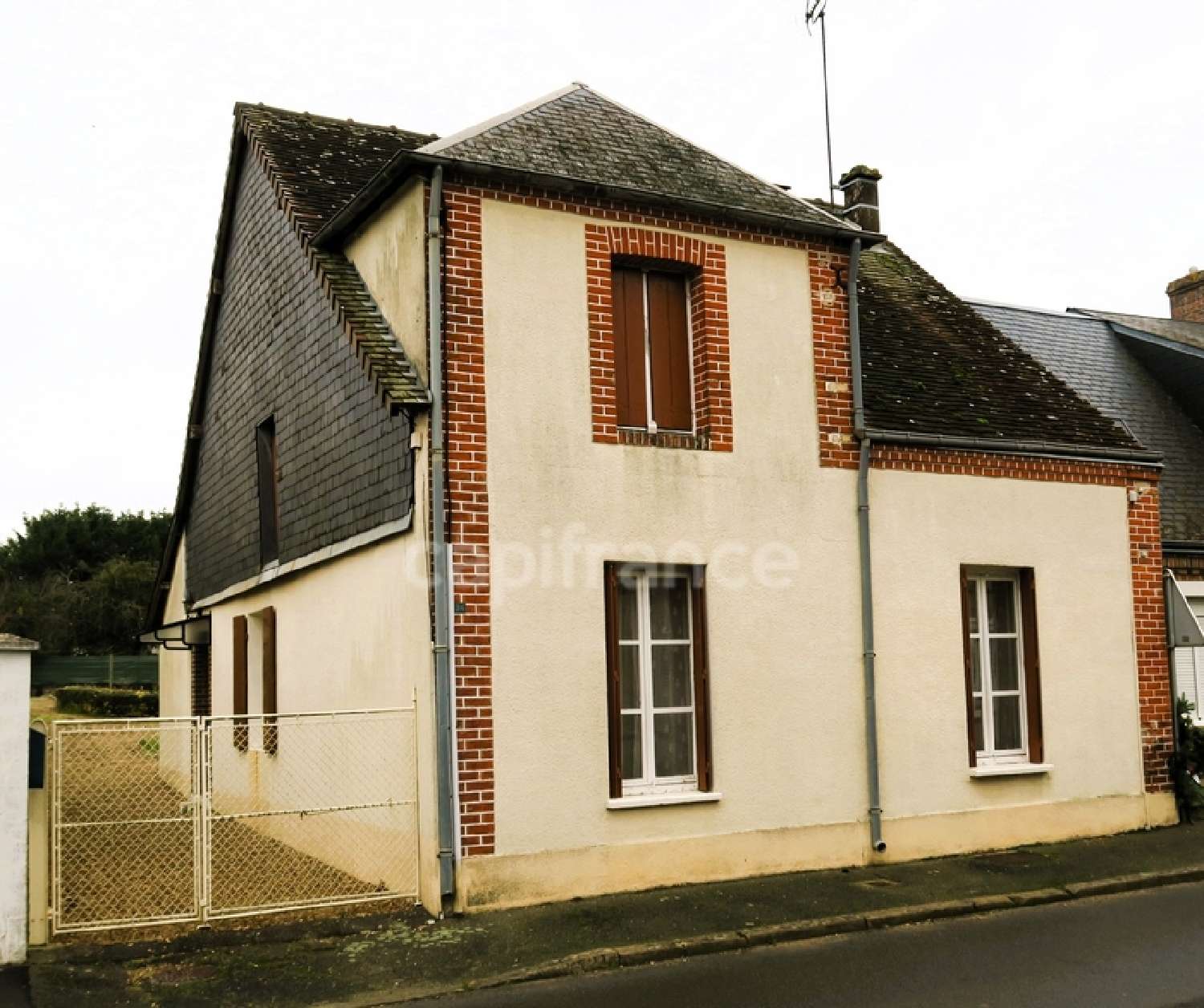 te koop dorpshuis La Chapelle-Vicomtesse Loir-et-Cher 1