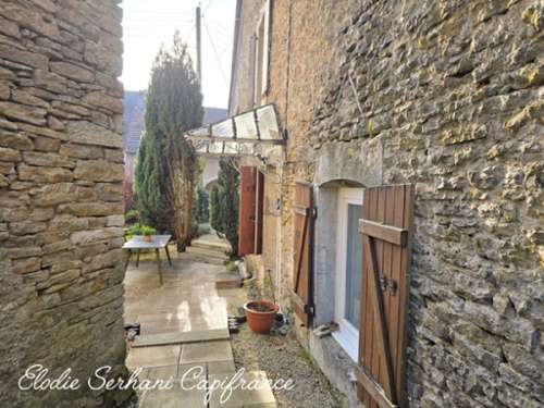 Lougres Doubs dorpshuis foto 7224879