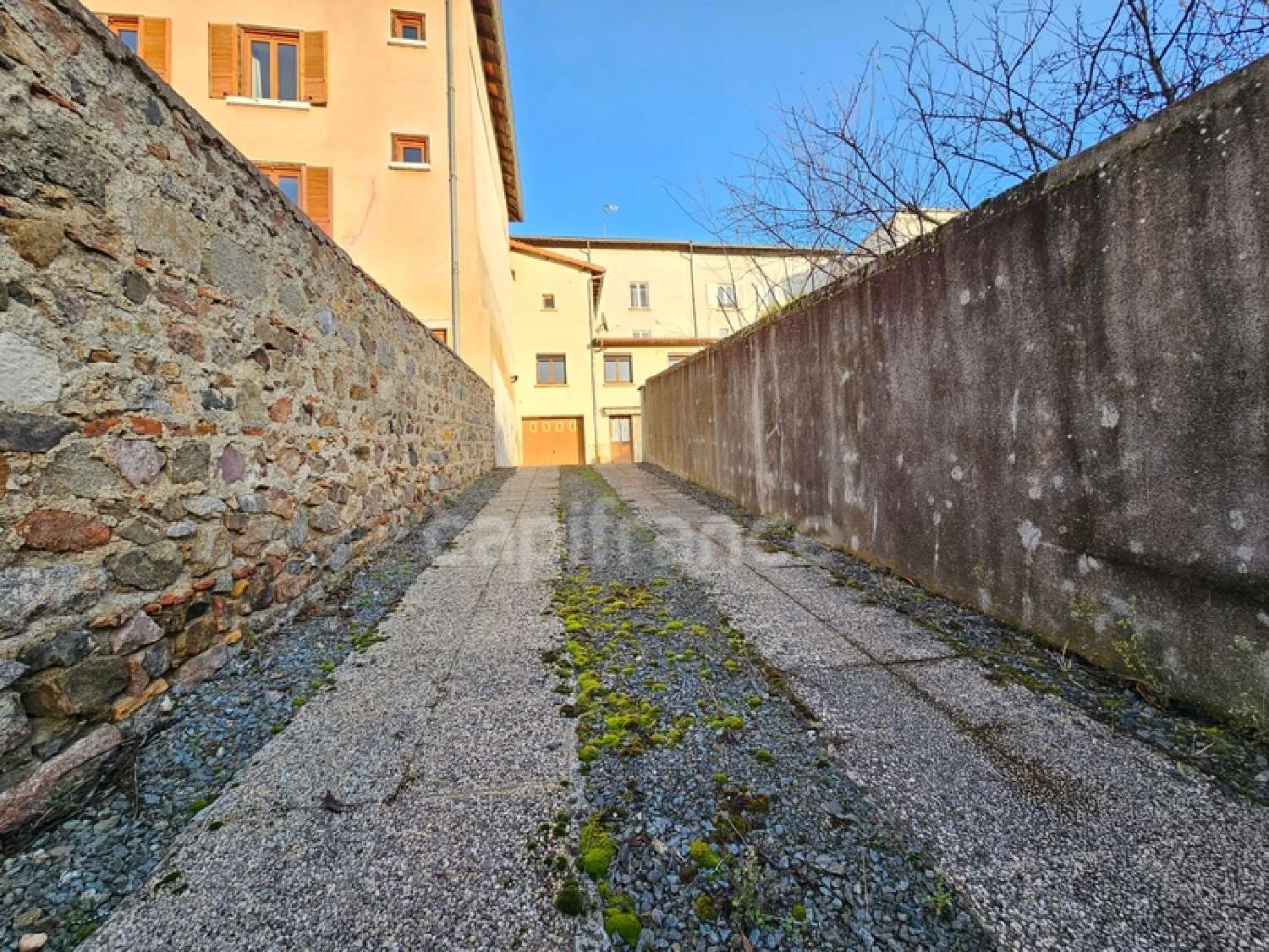  à vendre maison de village Panissières Loire 3