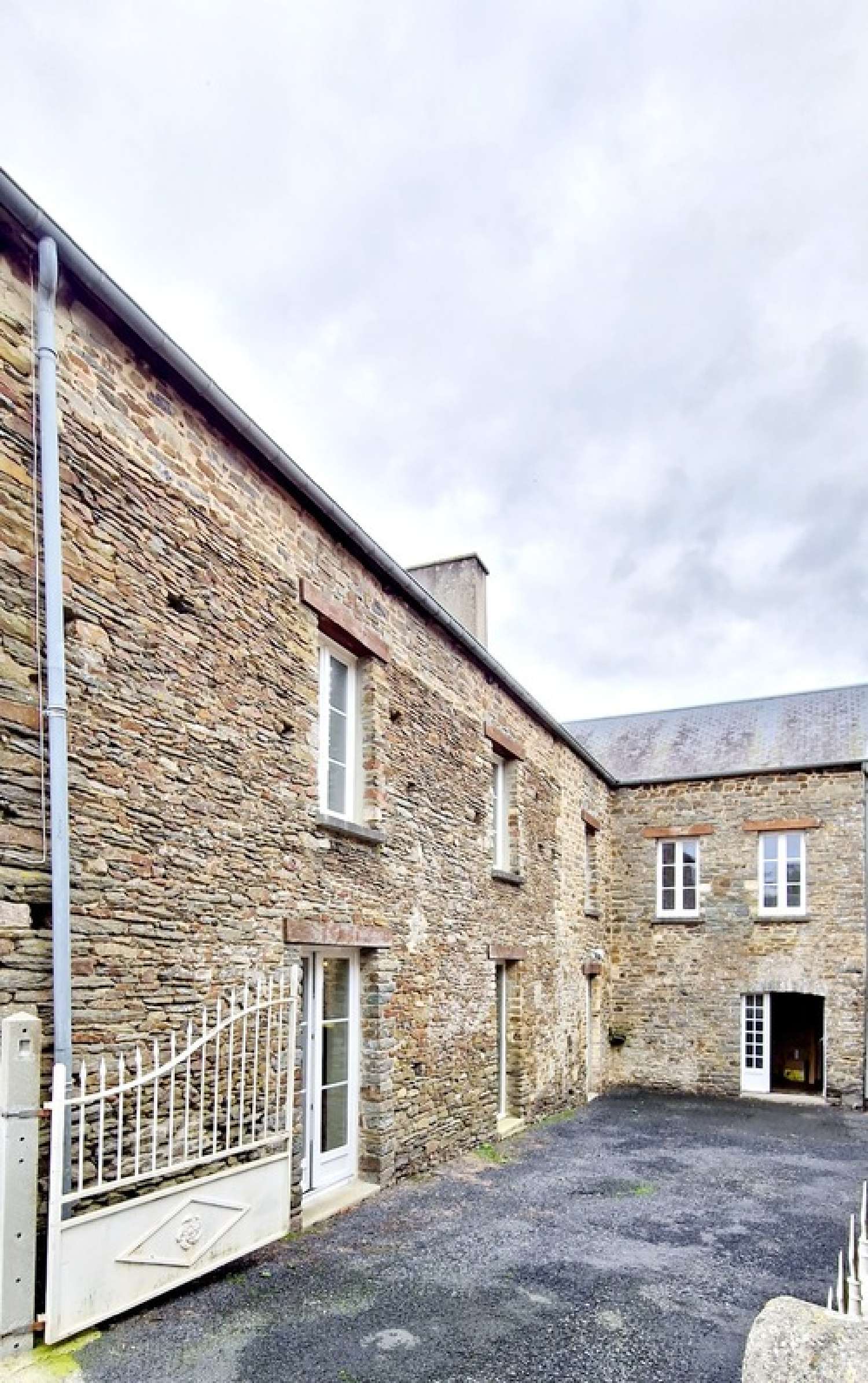 à vendre maison de village Saint-André-de-l'Épine Manche 2