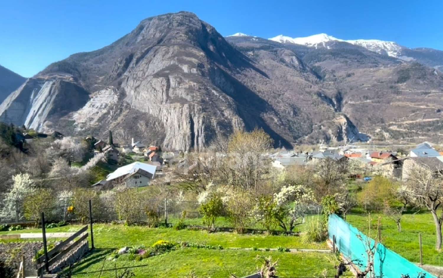  te koop dorpshuis Saint-Martin-de-la-Porte Savoie 2
