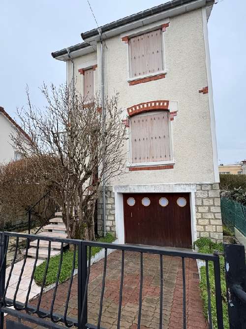 Saint-Dizier Haute-Marne Stadthaus Bild 7020570