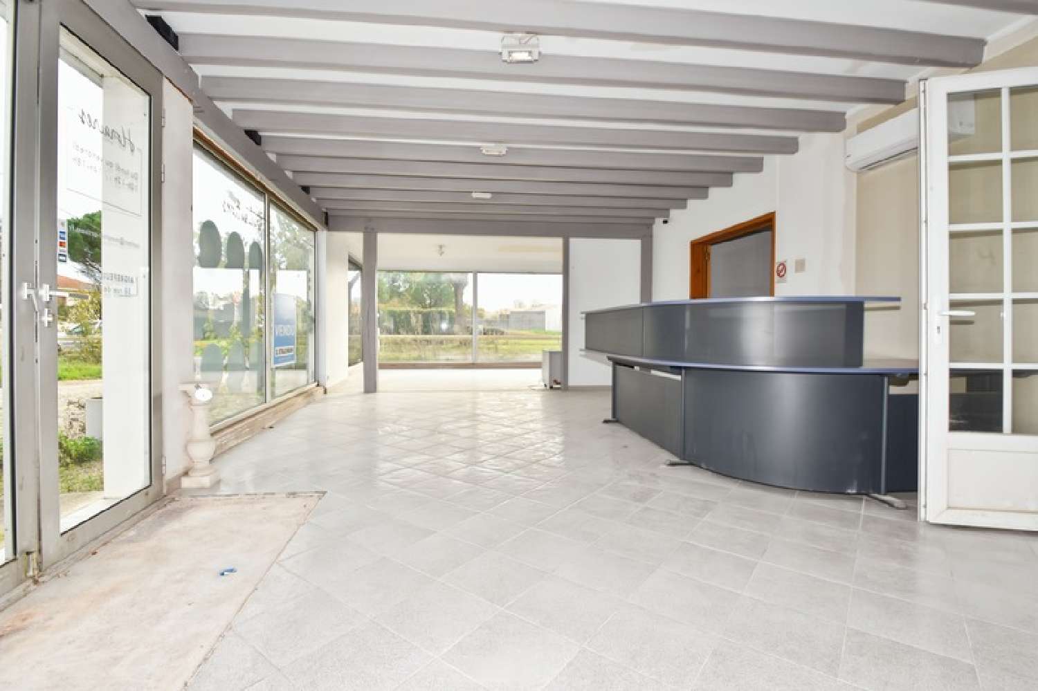  for sale office Aigrefeuille-d'Aunis Charente-Maritime 4
