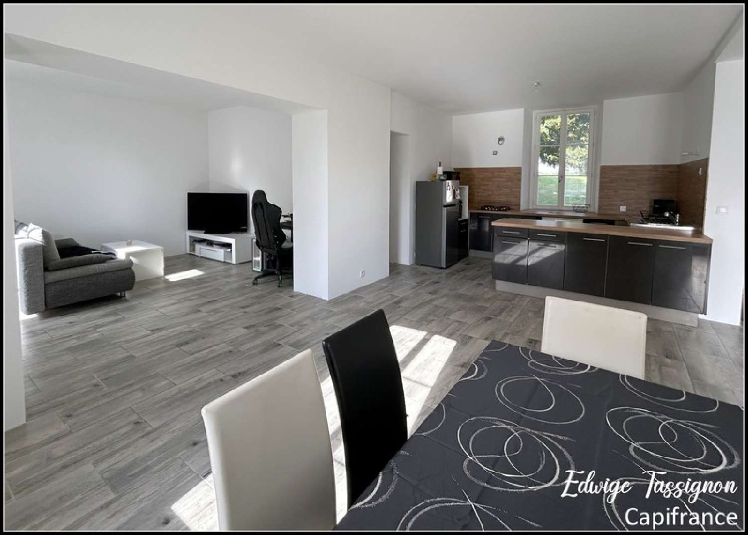  à vendre maison de village Dollot Yonne 1