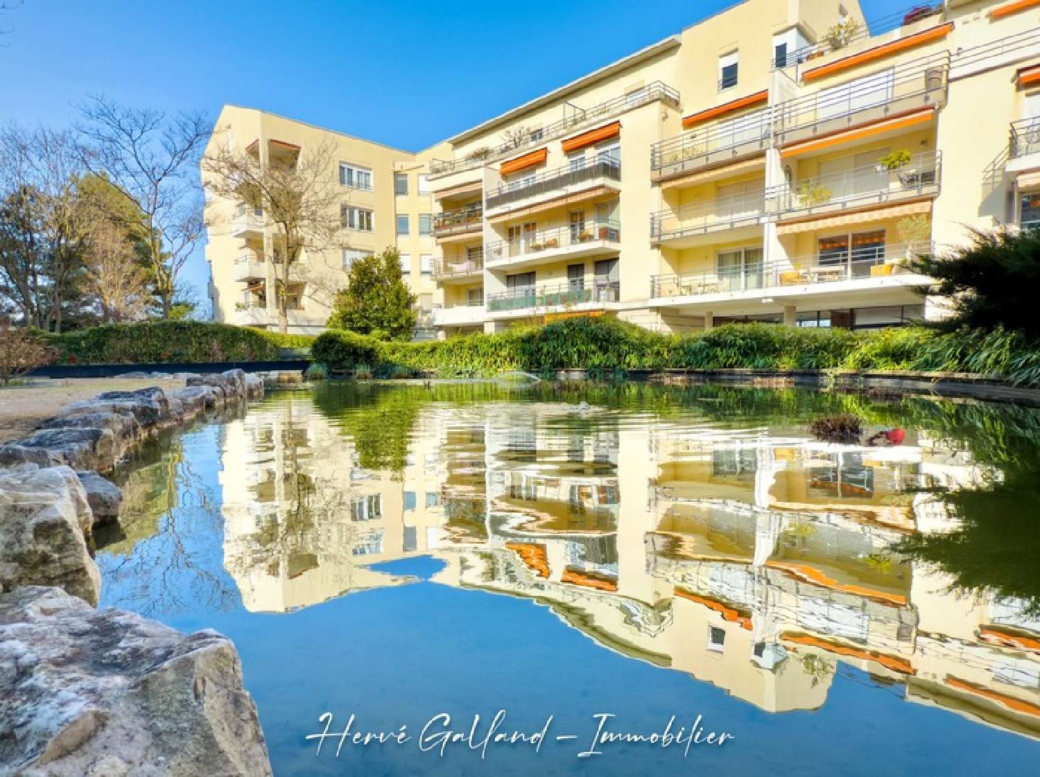  kaufen Wohnung/ Apartment Bron Rhône 1
