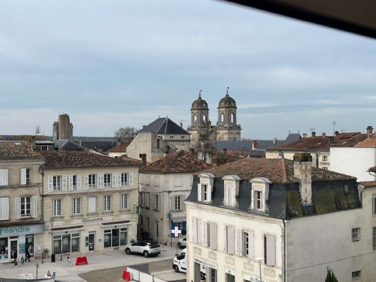  kaufen Stadthaus Saint-Jean-d'Angély Charente-Maritime 1