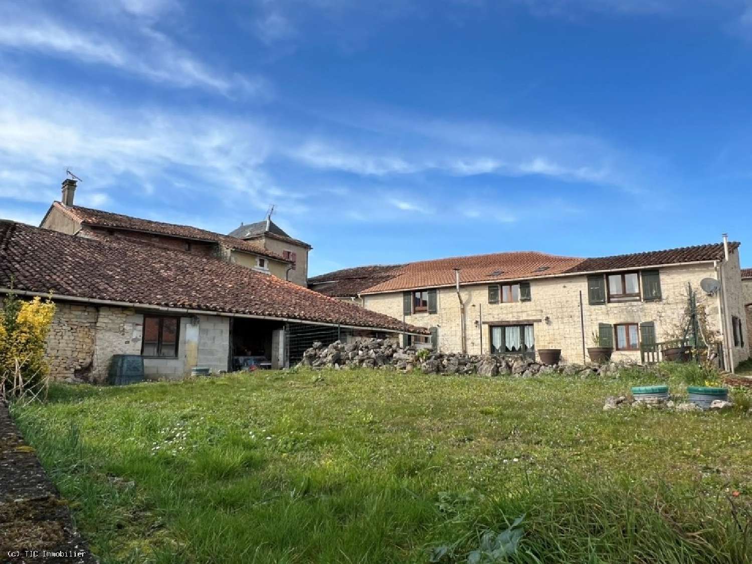  kaufen Haus Parzac Charente 1