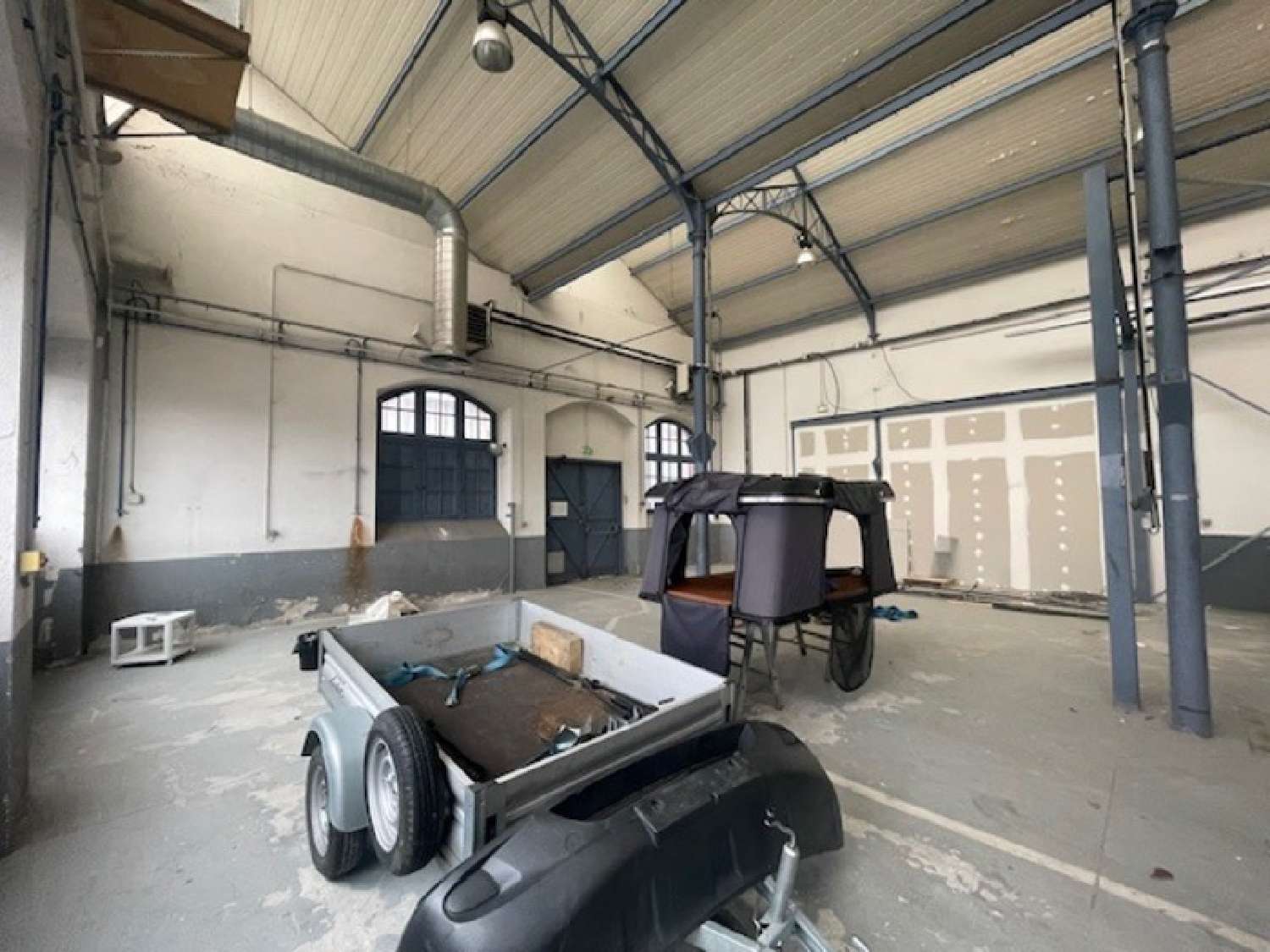  for sale office Tarbes Hautes-Pyrénées 1