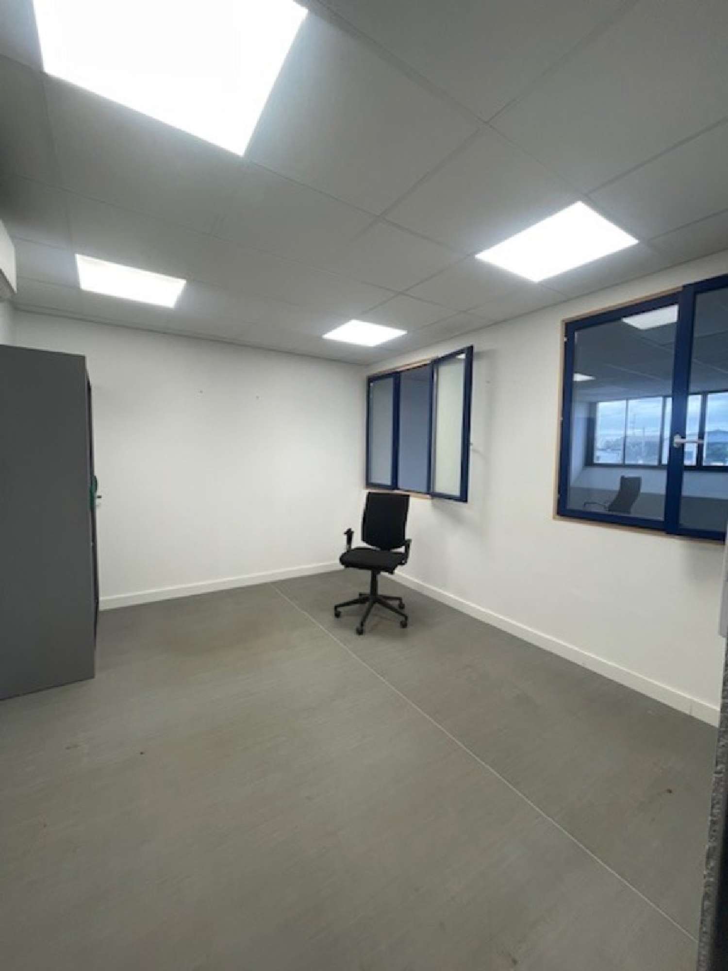  for sale office Tarbes Hautes-Pyrénées 6