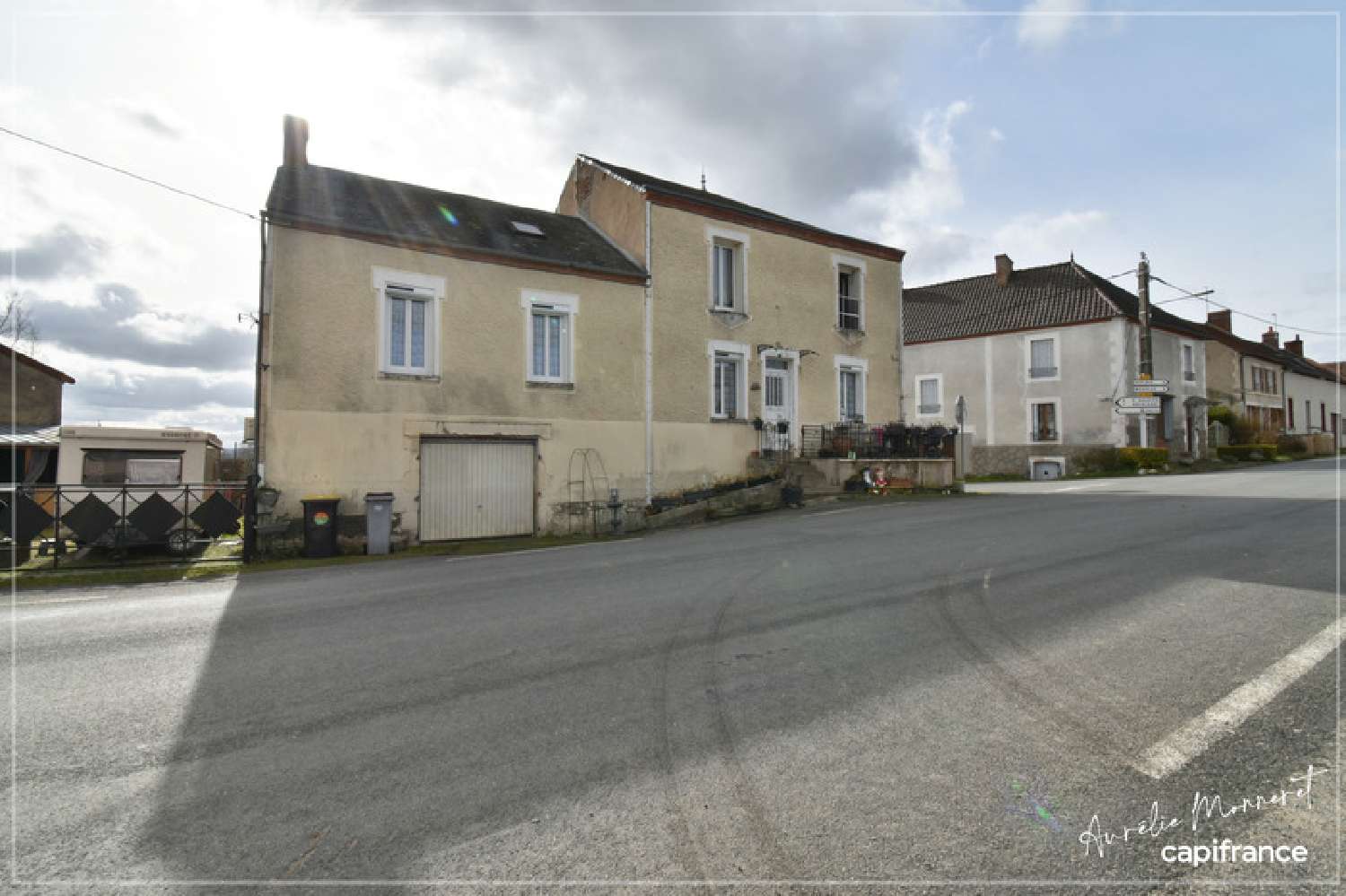  kaufen Dorfhaus Chambérat Allier 1