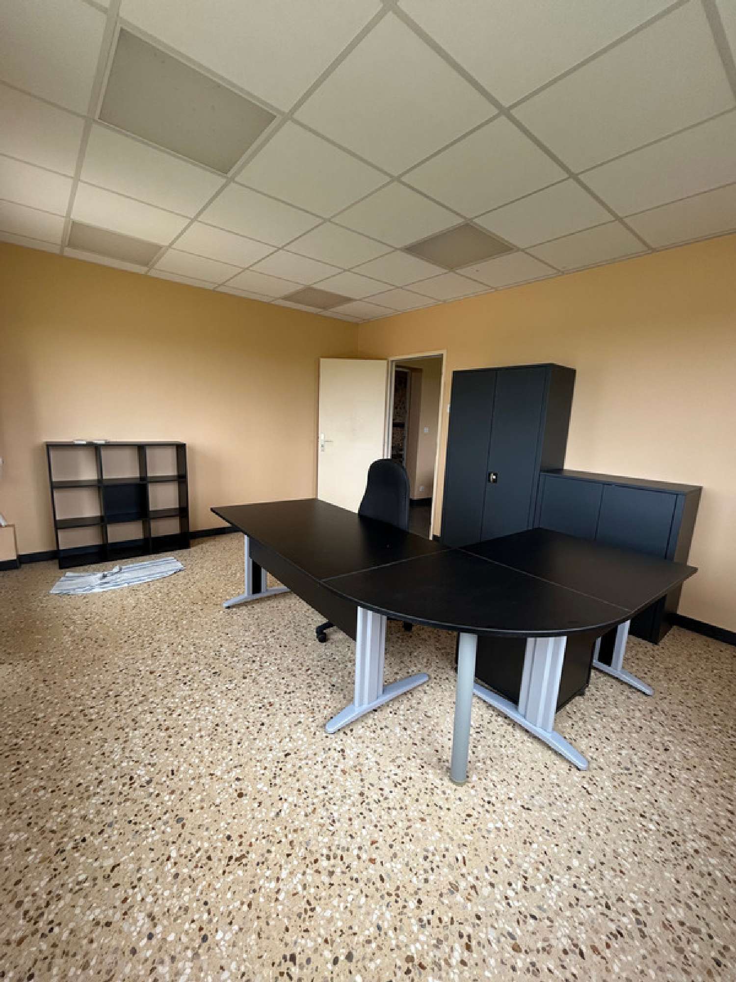  for sale office Aillant-sur-Milleron Loiret 5