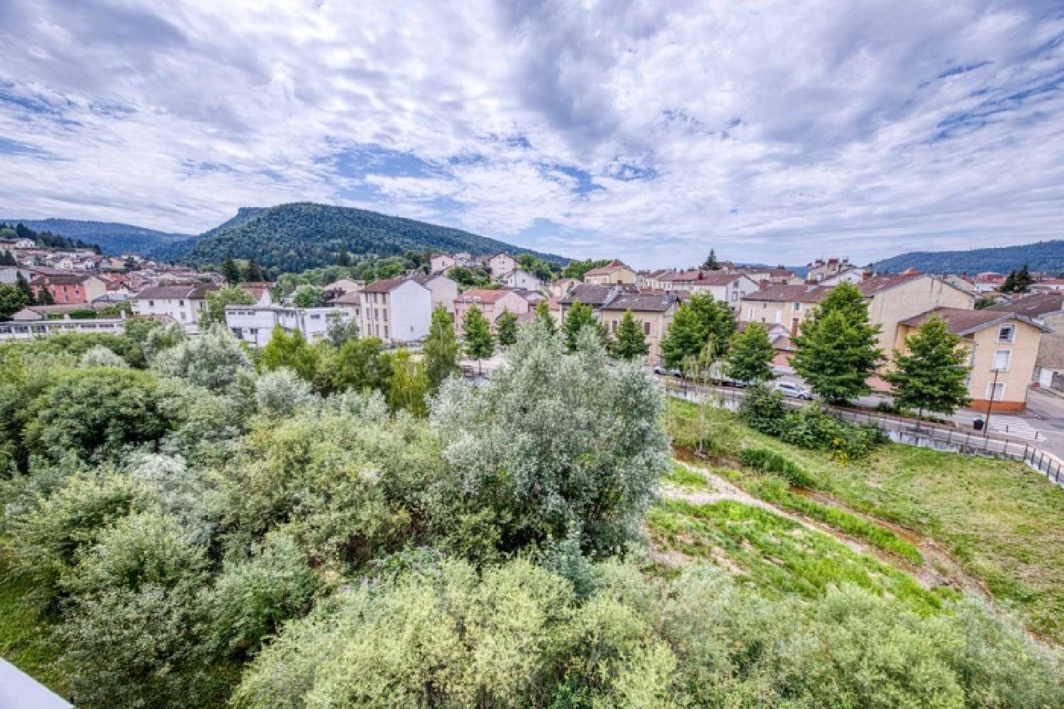  kaufen Wohnung/ Apartment Oyonnax Ain 2