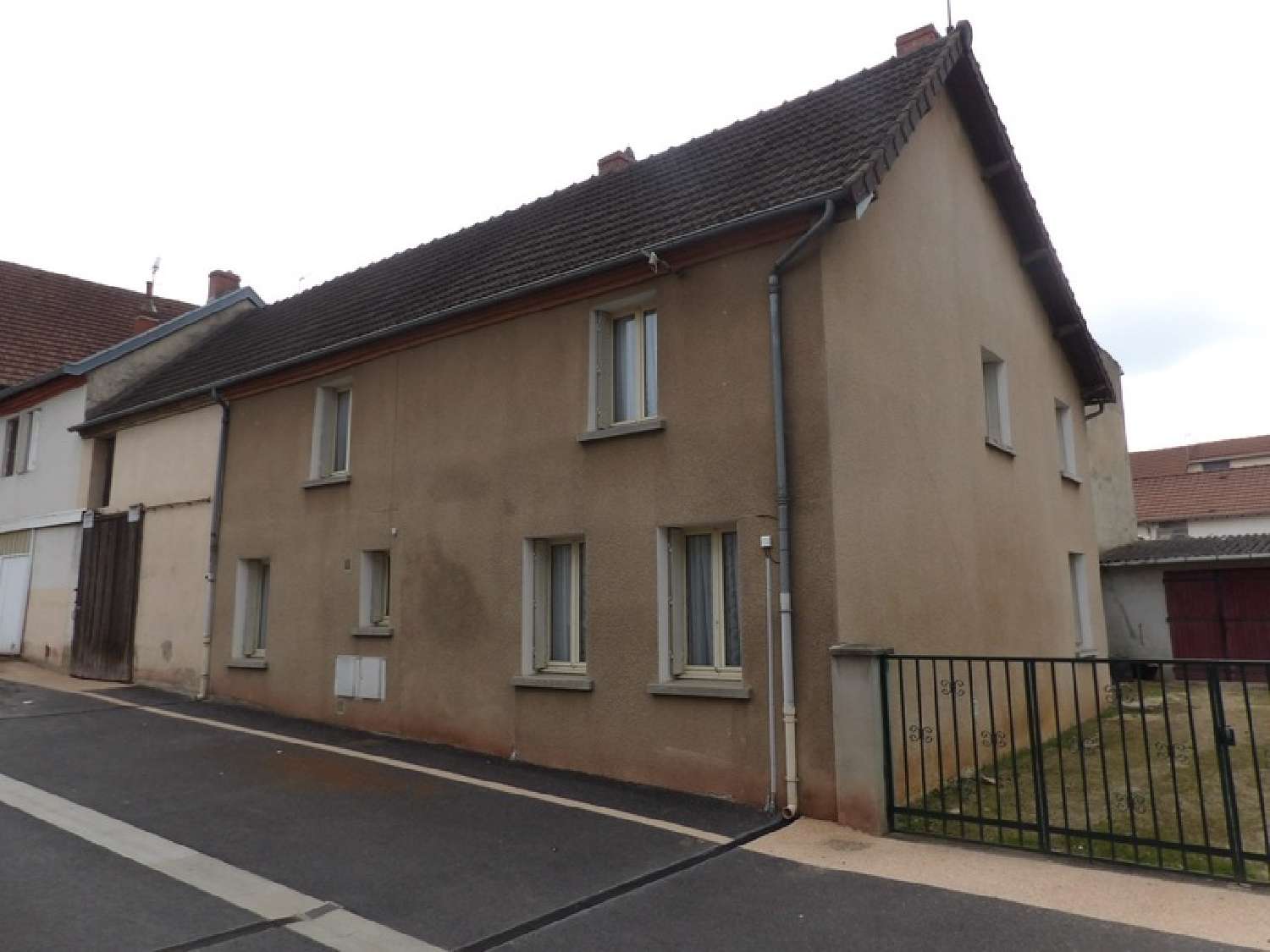  kaufen Stadthaus Commentry Allier 1
