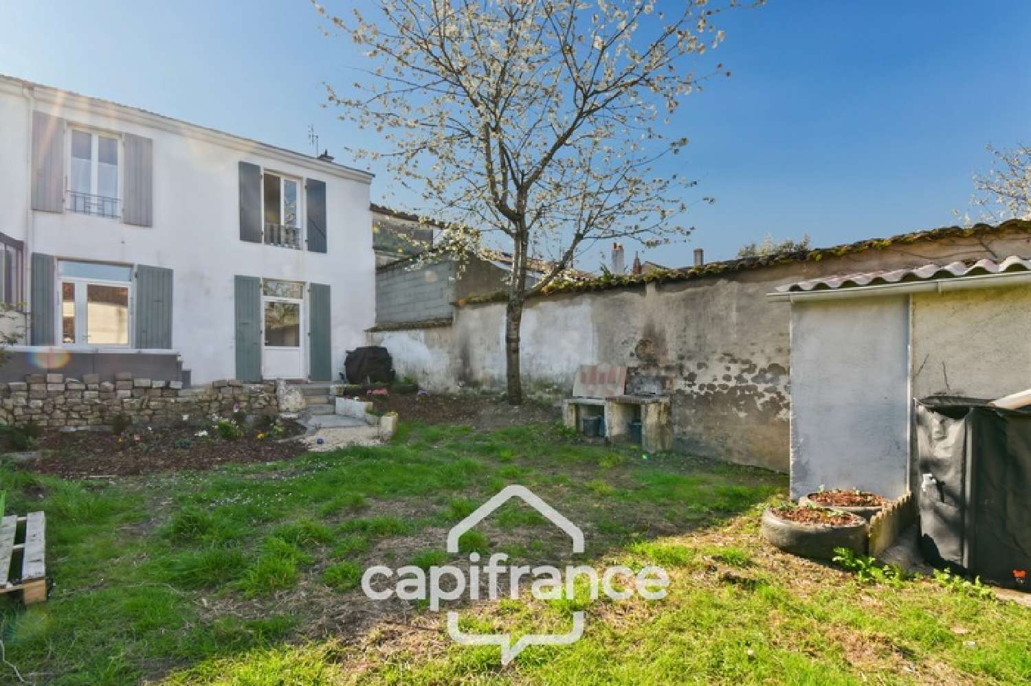  kaufen Stadthaus Saint-Jean-d'Angély Charente-Maritime 2