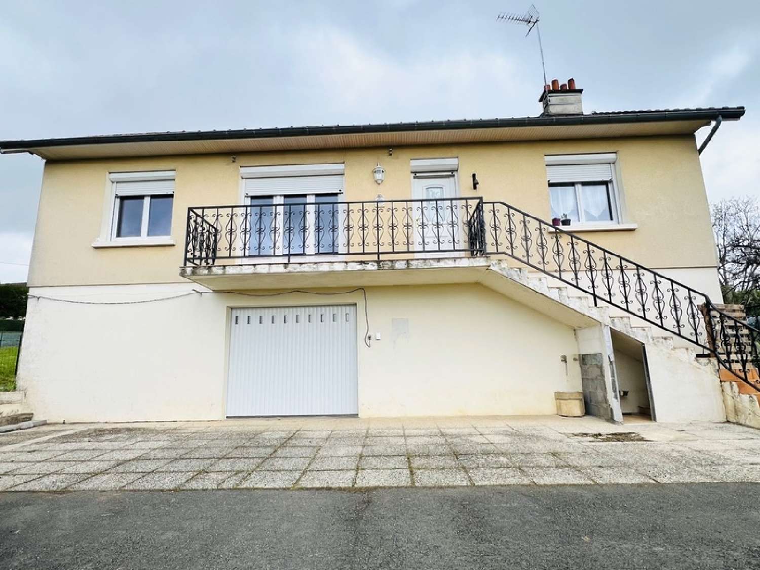  kaufen Haus Oyré Vienne 1