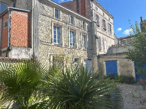 Saint-Jean-d'Angély Charente-Maritime Haus Bild 7057034