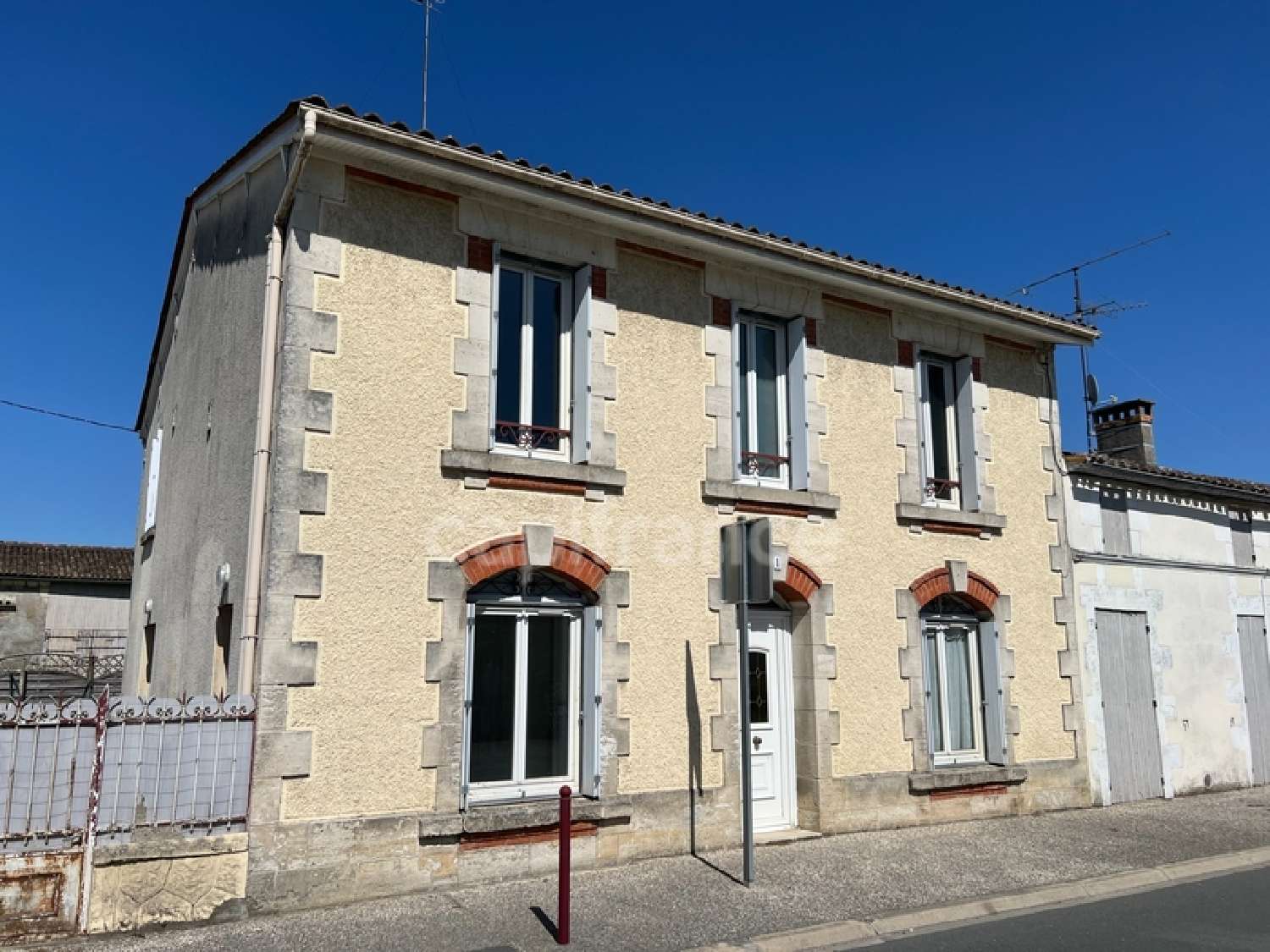  kaufen Dorfhaus Chepniers Charente-Maritime 1