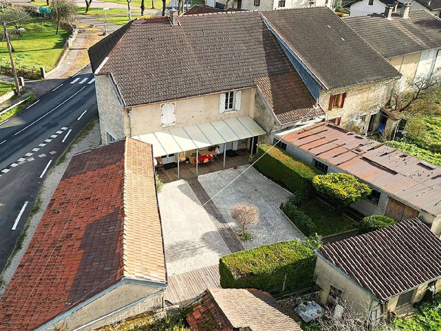  kaufen Dorfhaus Saint-Hymetière Jura 5