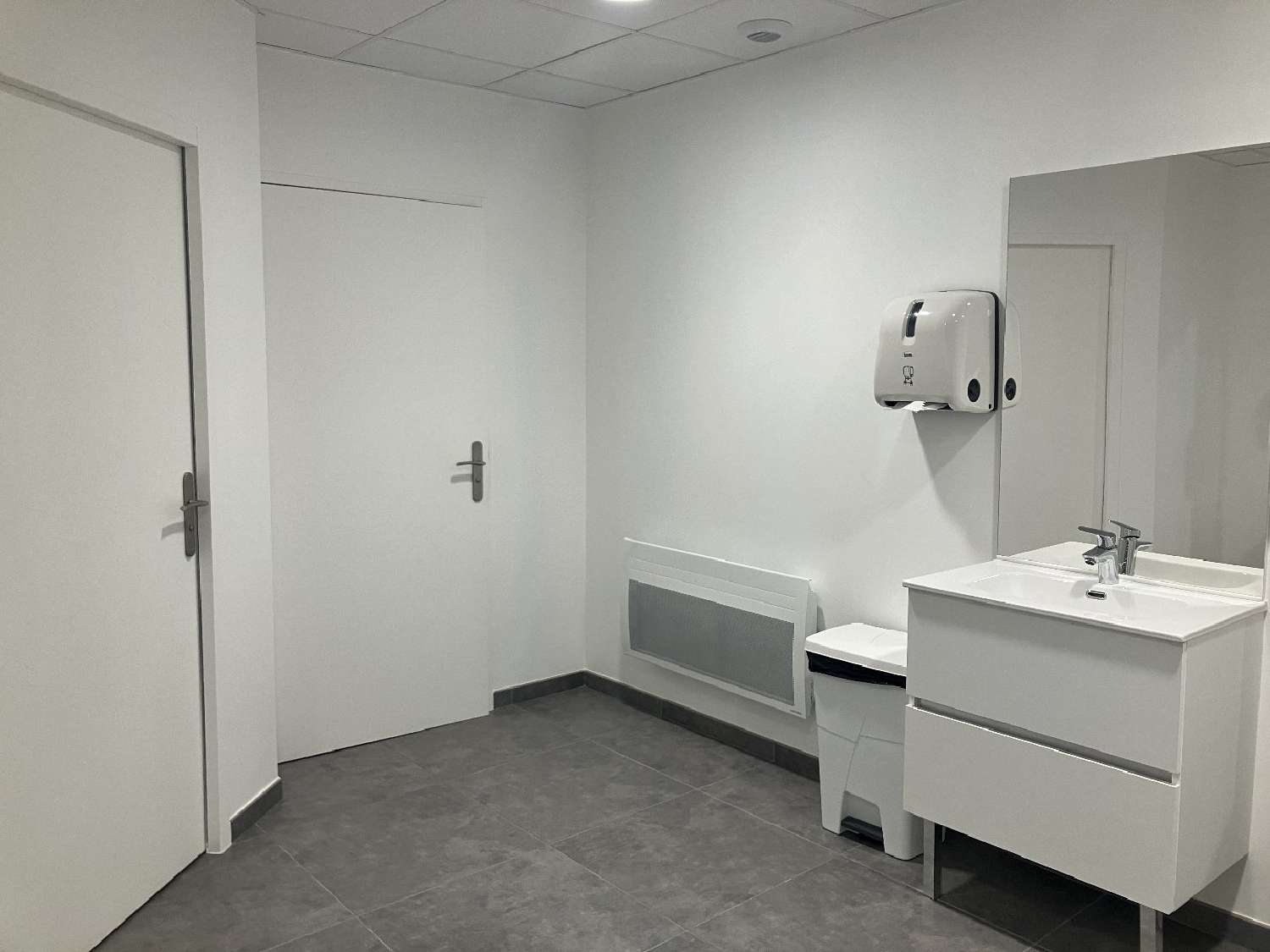  for sale office Bron Rhône 7
