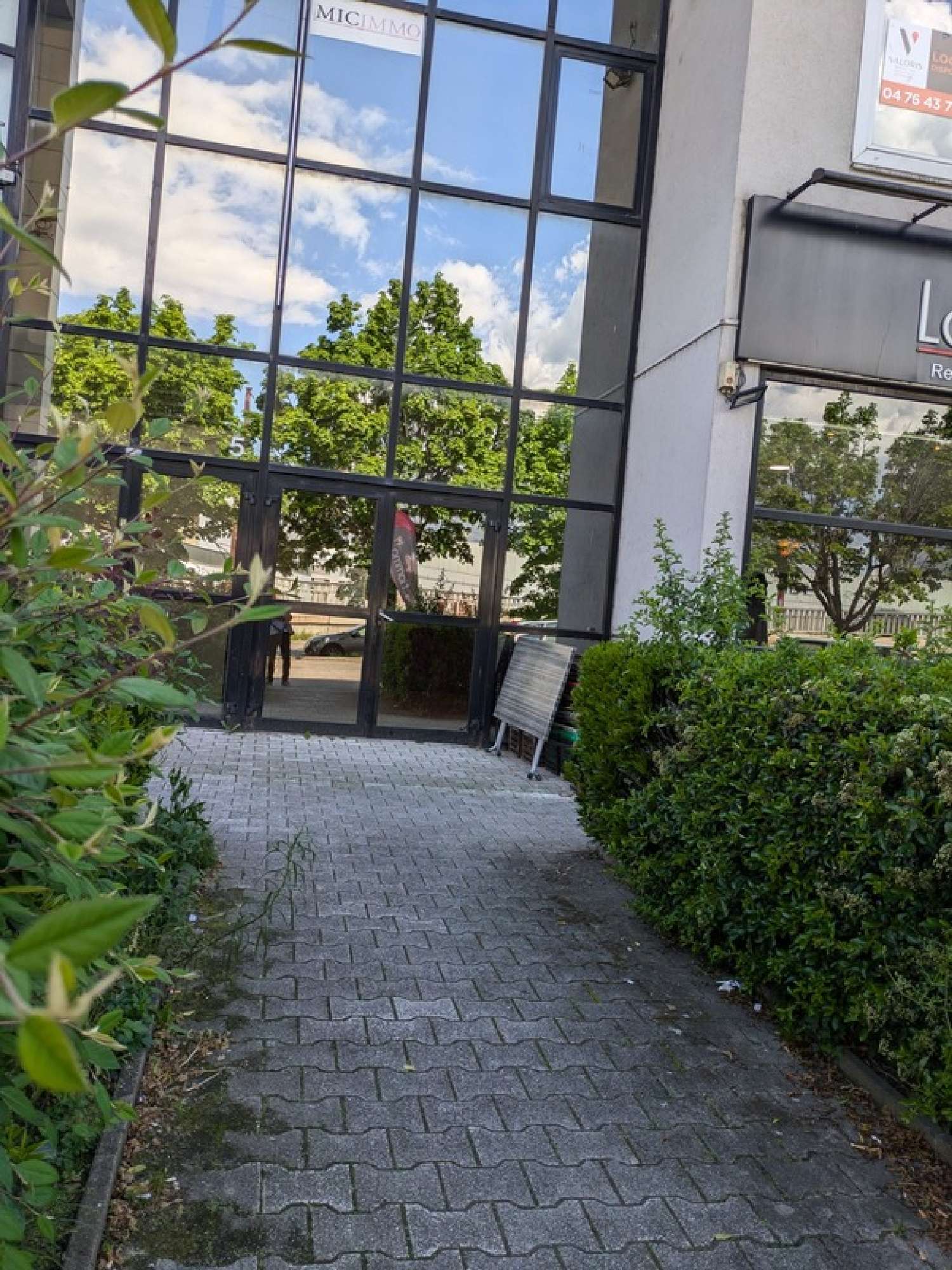  for sale office Grenoble 38100 Isère 2