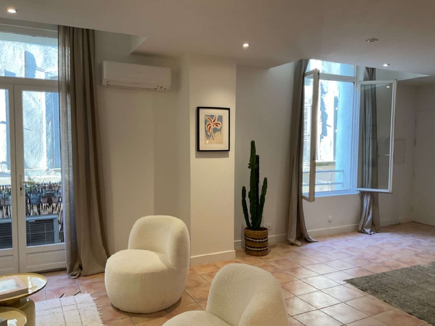  à vendre appartement Aix-en-Provence Bouches-du-Rhône 2