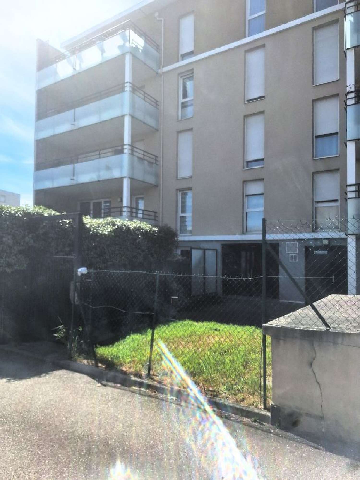 te koop appartement Bron Rhône 2