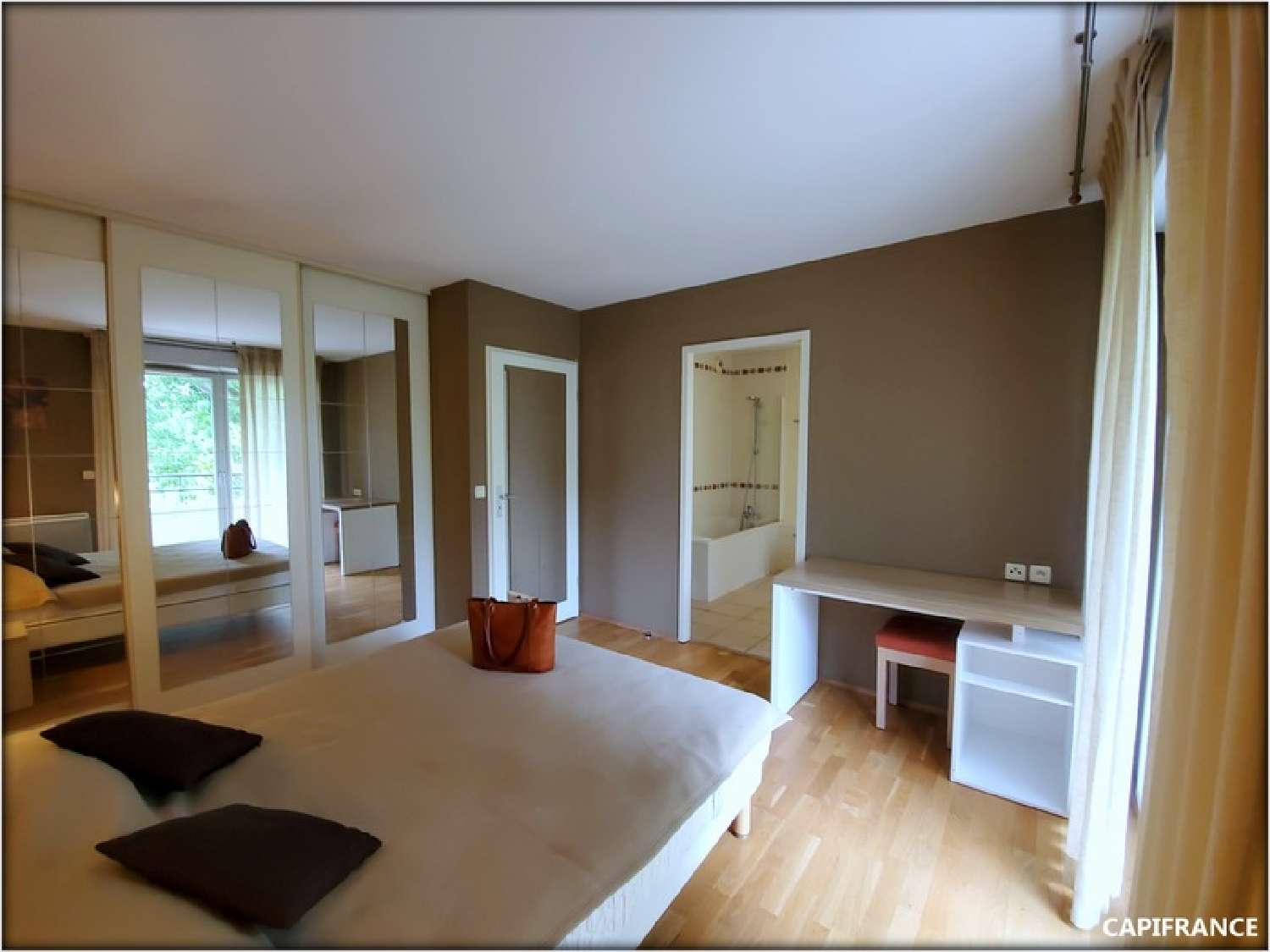  à vendre appartement Divonne-les-Bains Ain 5