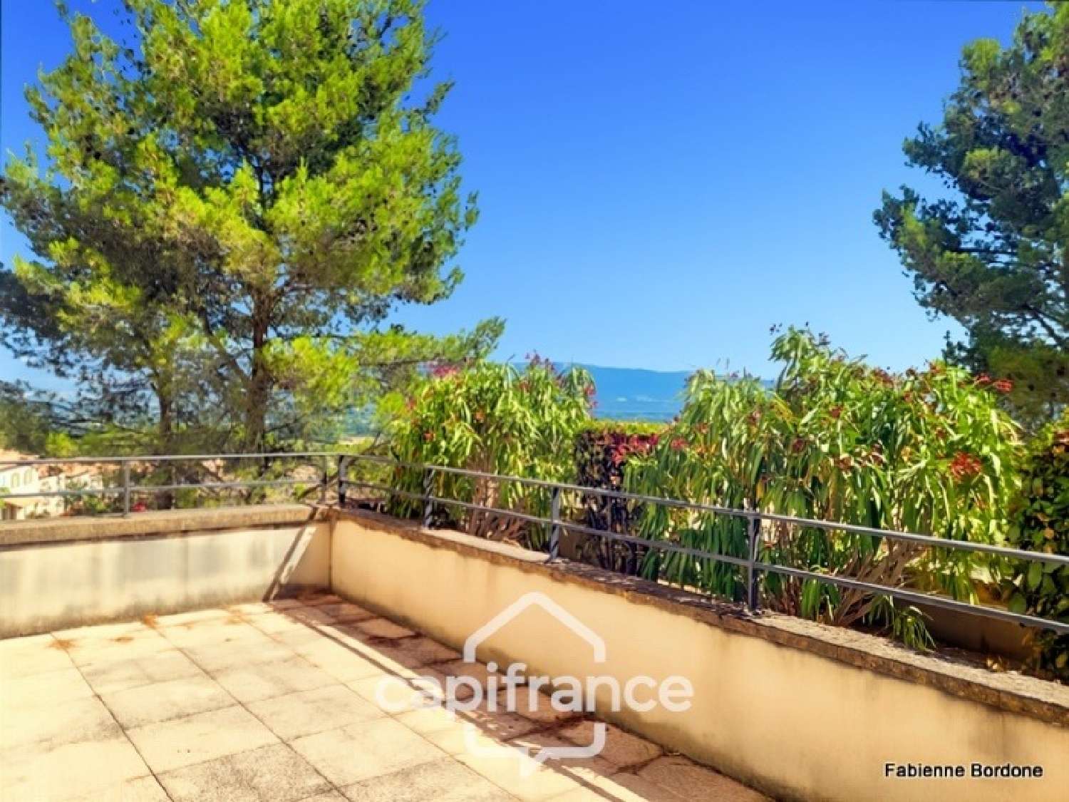  te koop appartement Mallemort Bouches-du-Rhône 2
