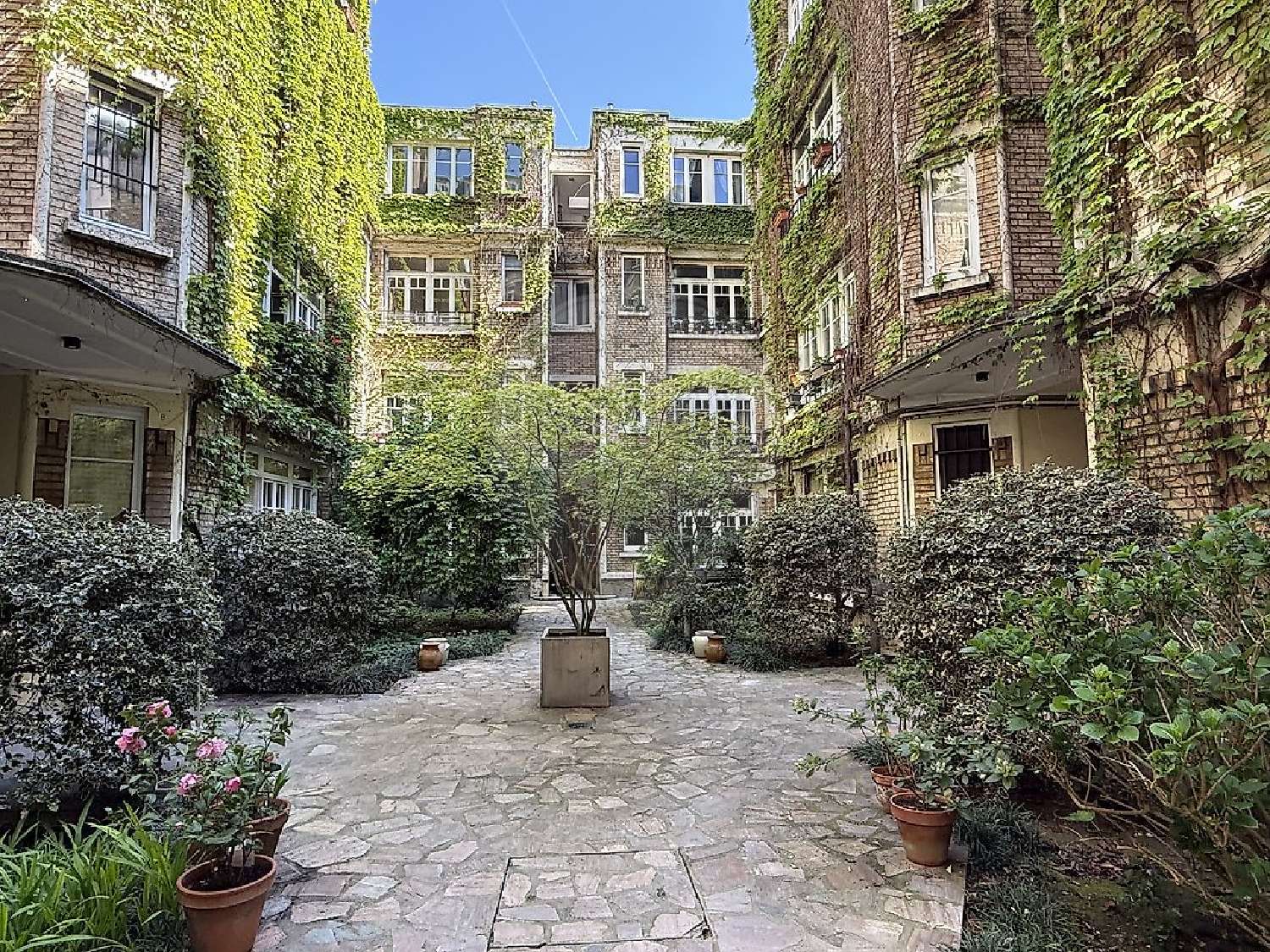  for sale apartment Paris 16e Arrondissement Paris (Seine) 1
