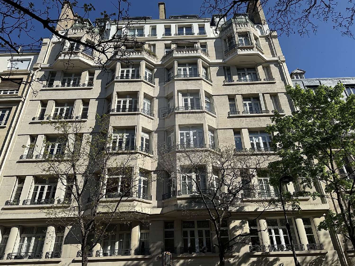  for sale apartment Paris 16e Arrondissement Paris (Seine) 8