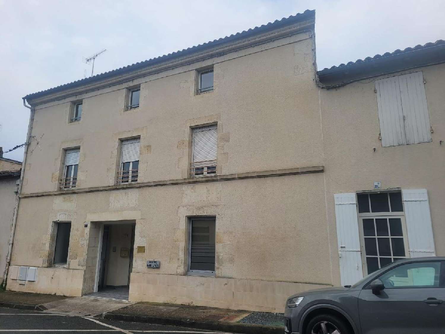  te koop appartement Saint-Jean-d'Angély Charente-Maritime 1