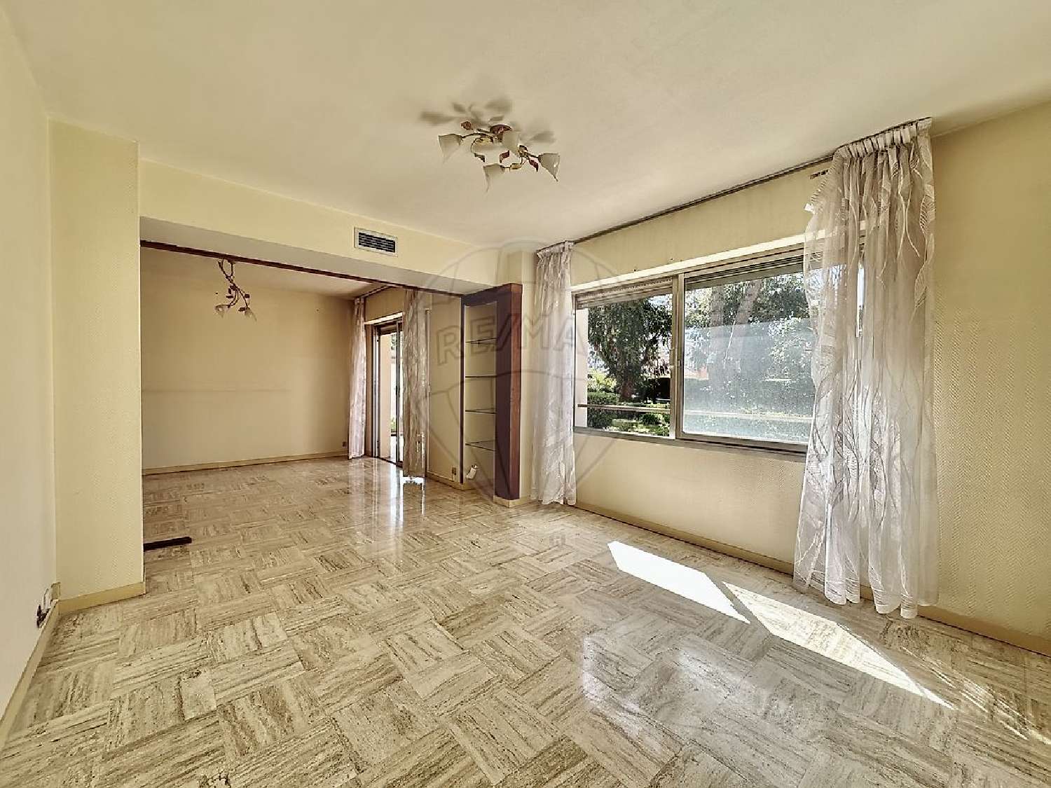  for sale apartment Saint-Laurent-du-Var Alpes-Maritimes 5