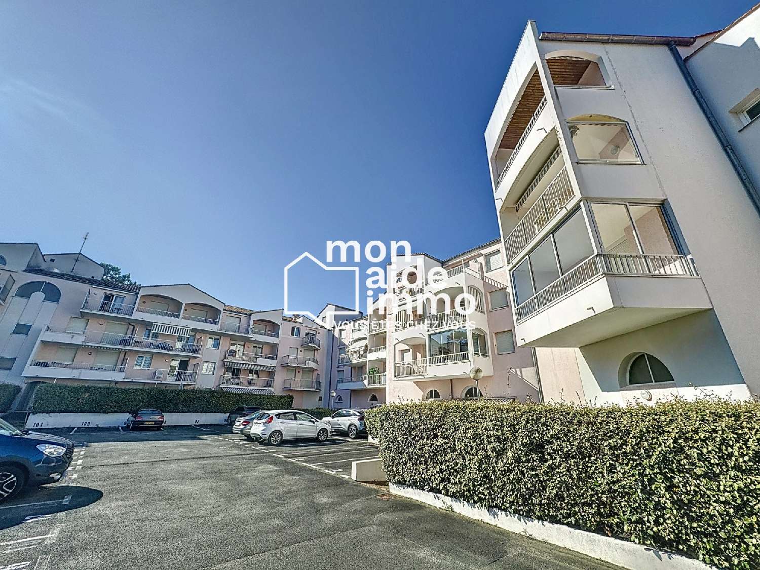  for sale apartment Saint-Palais-sur-Mer Charente-Maritime 3