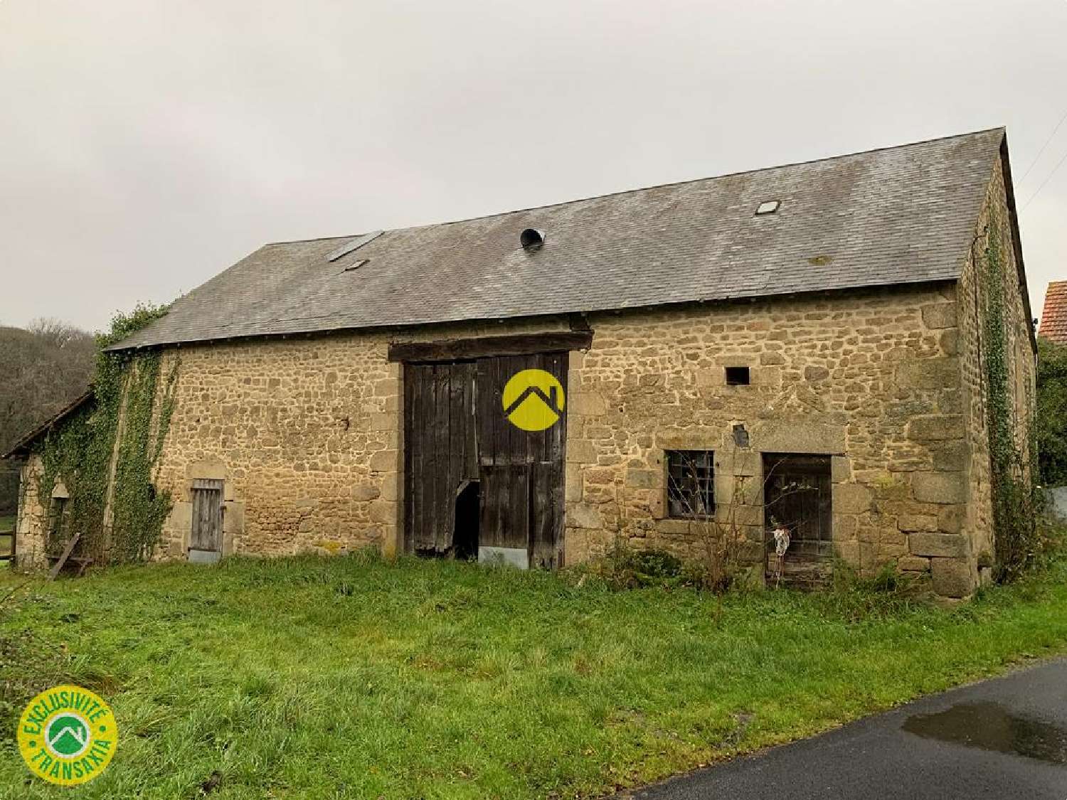  for sale barn Boussac Creuse 1