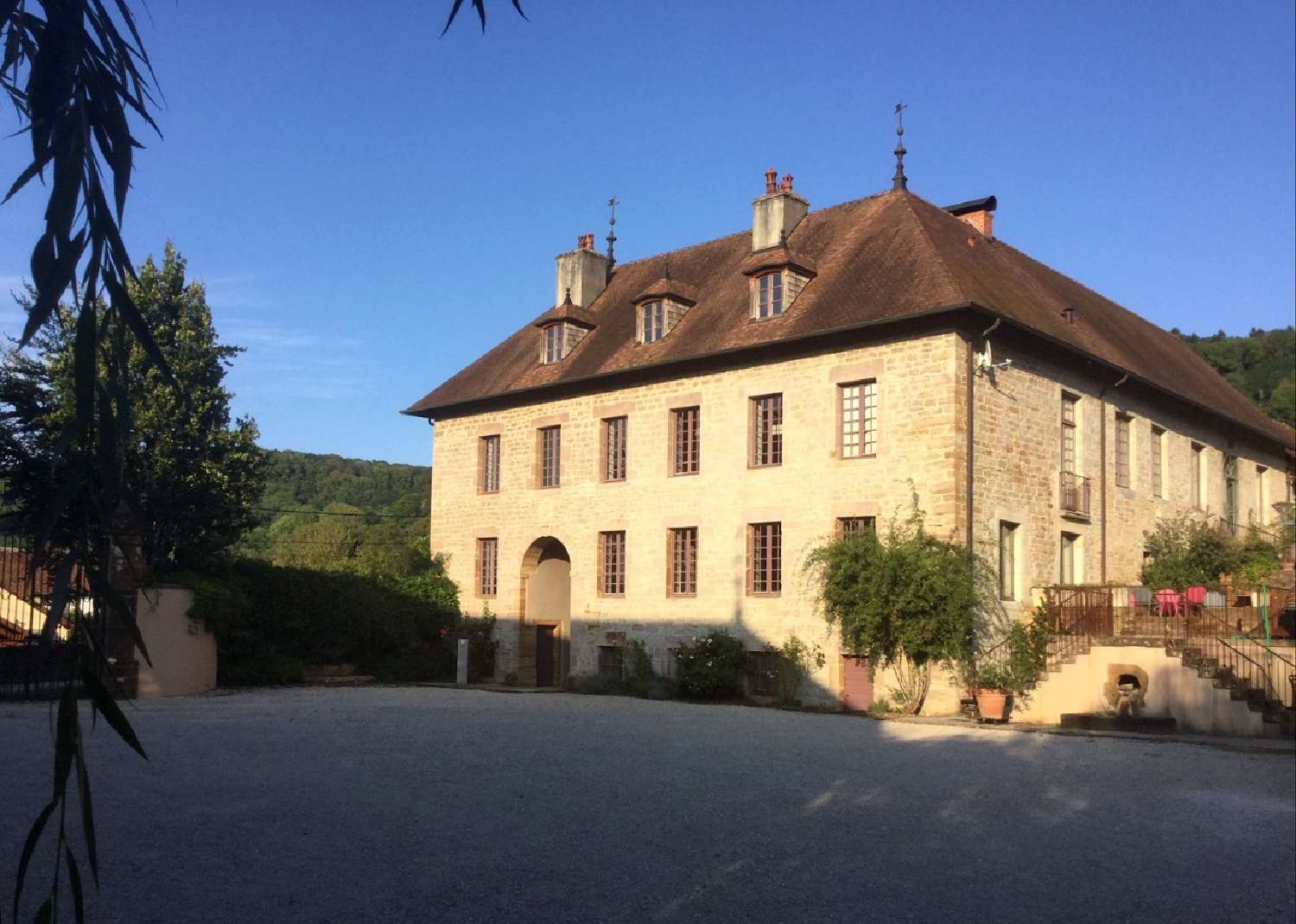  te koop kasteel Arbois Jura 6