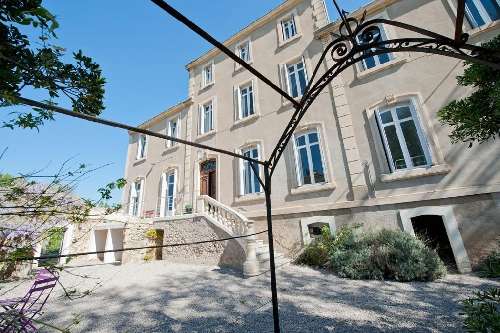 L'Isle-sur-la-Sorgue Vaucluse kasteel foto 7059967