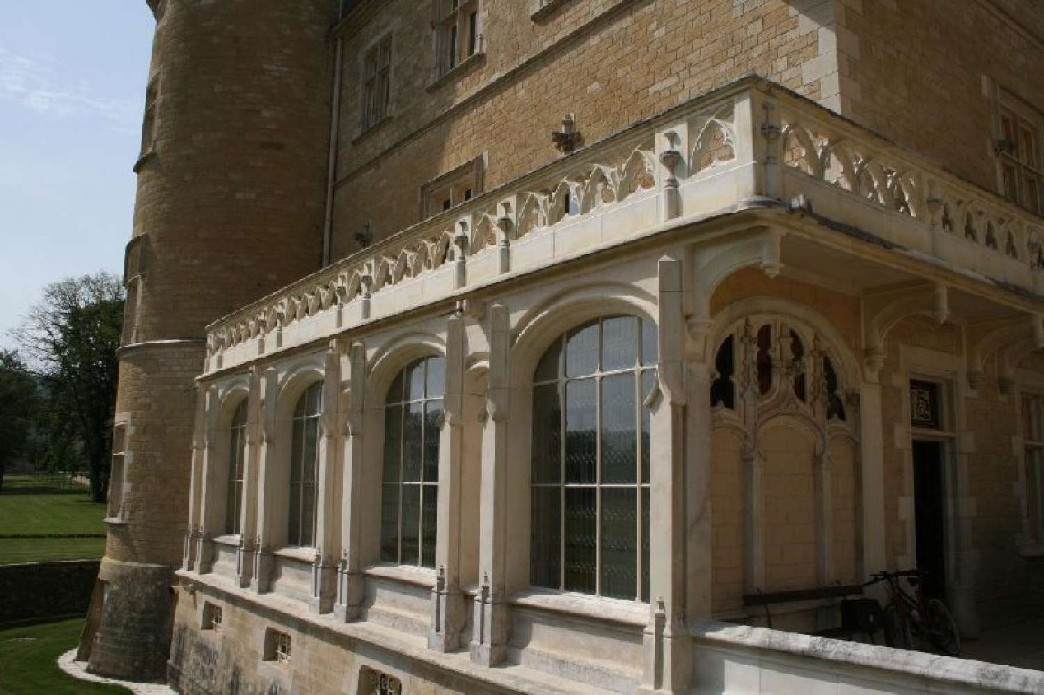  for sale castle Oyonnax Ain 2