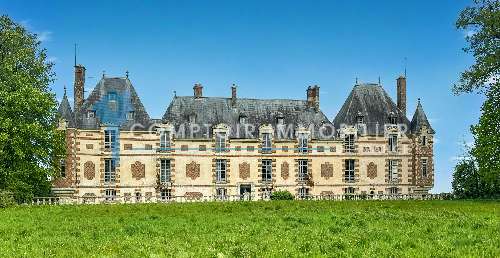 Pacy-sur-Eure Eure castle foto 7064348