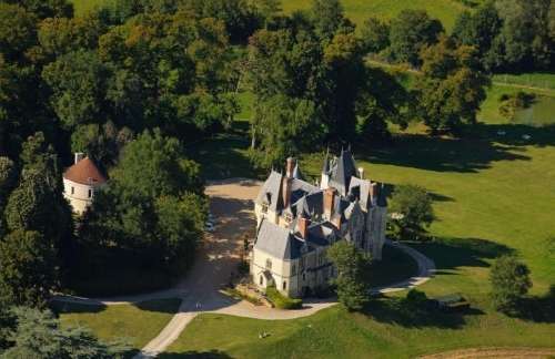 Tours Indre-et-Loire castle foto 7060040