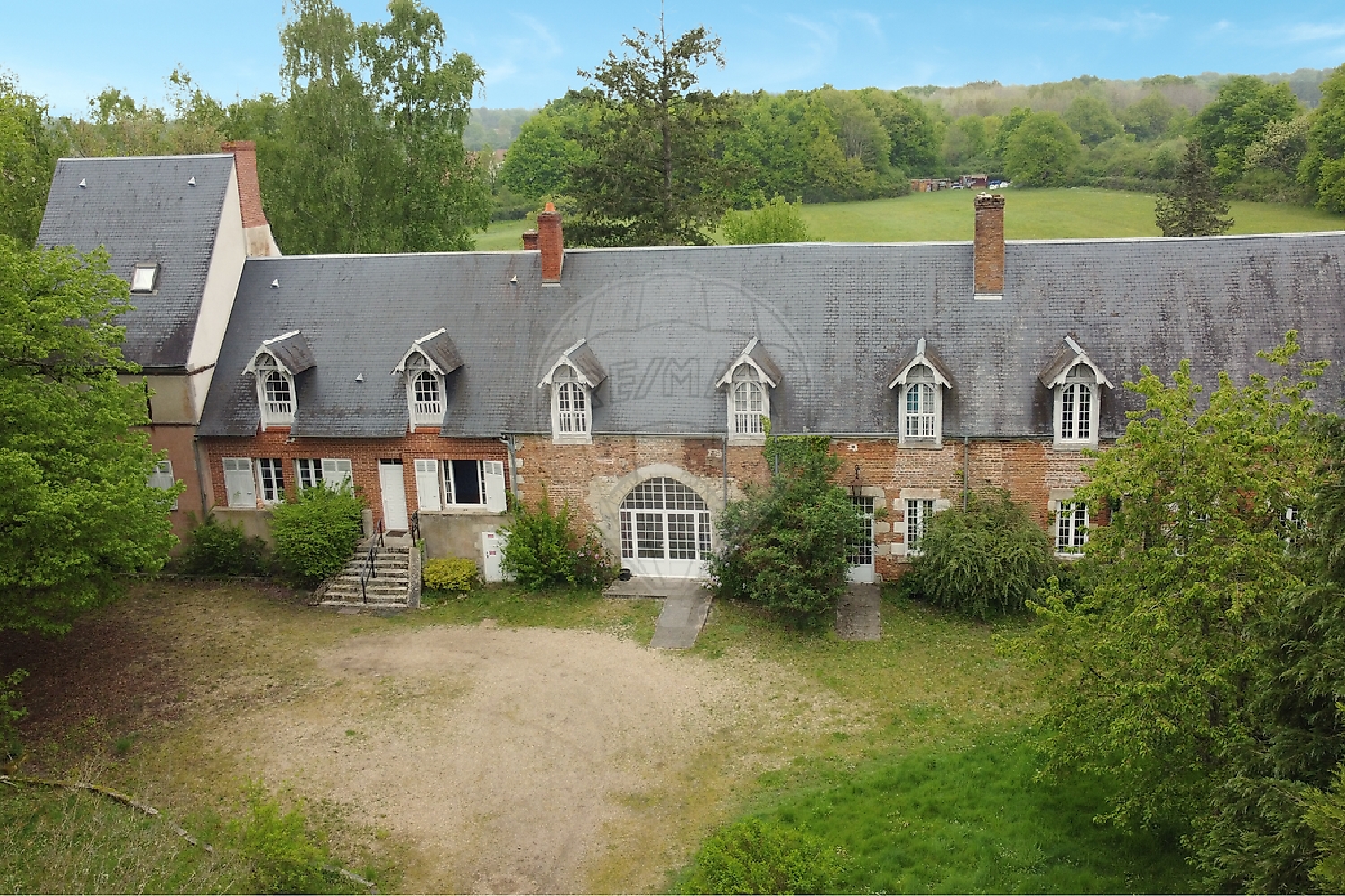  à vendre château Vitry-aux-Loges Loiret 2