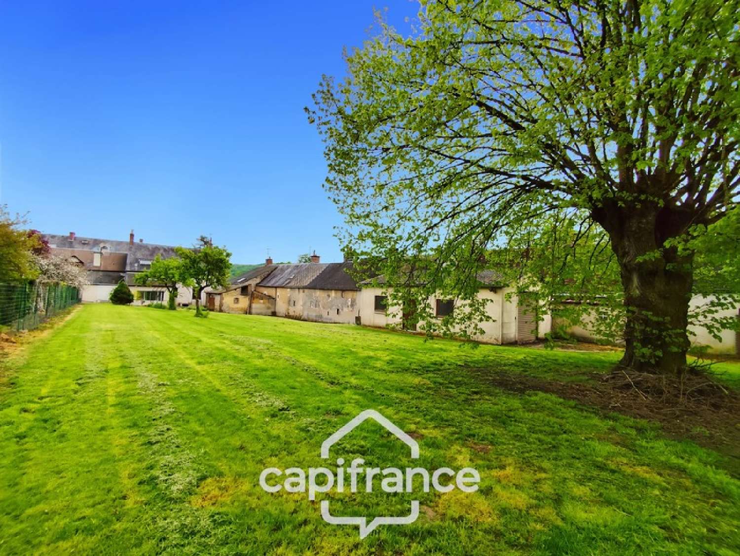  te koop stadshuis Bessé-sur-Braye Sarthe 2