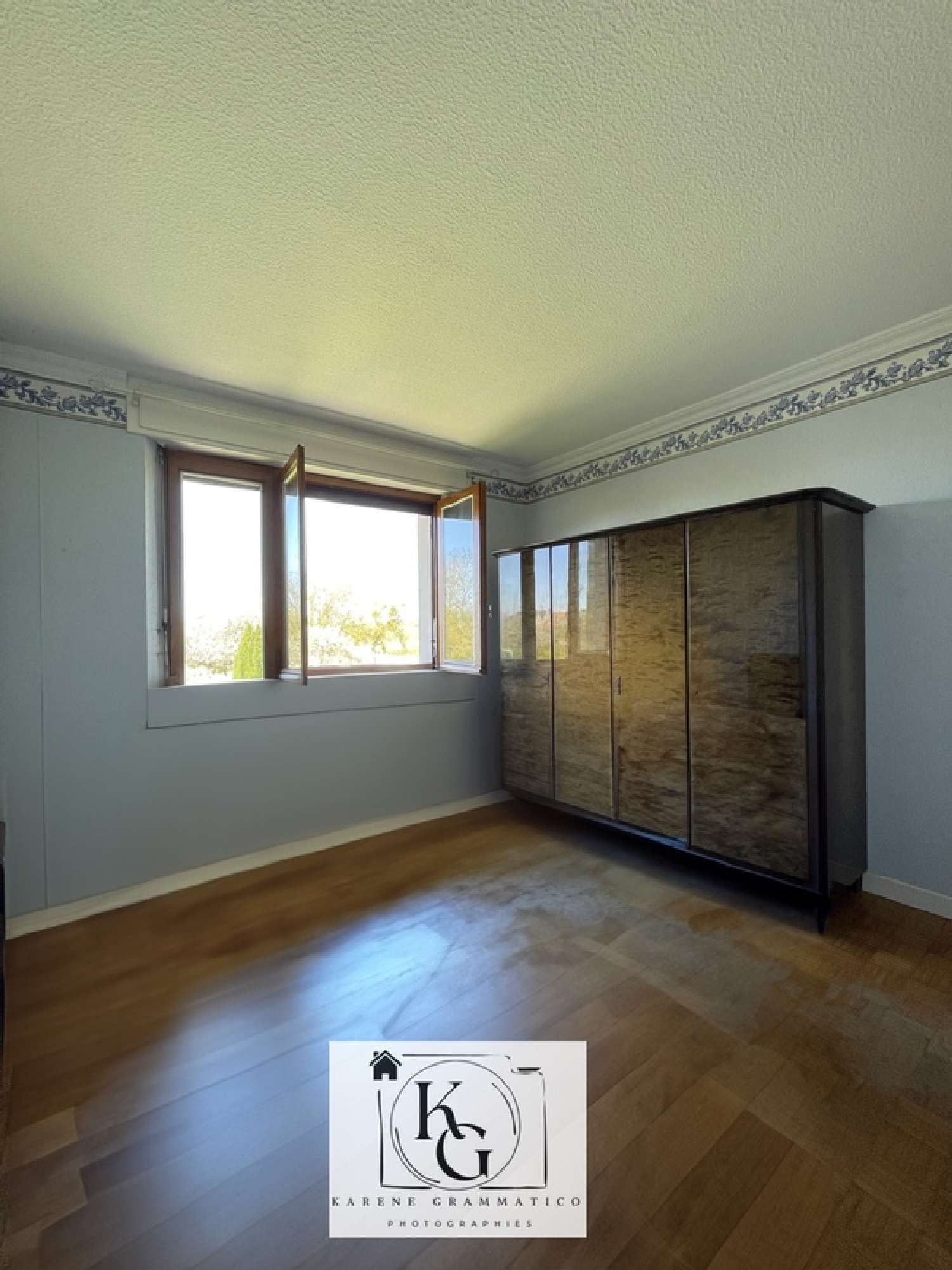  te koop stadshuis Étain Meuse 5