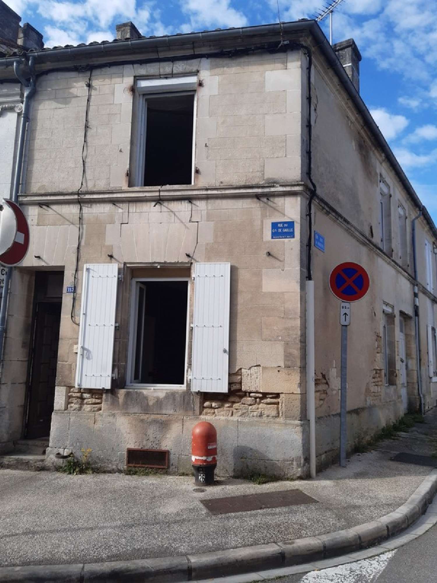  te koop stadshuis Rouillac Charente 2