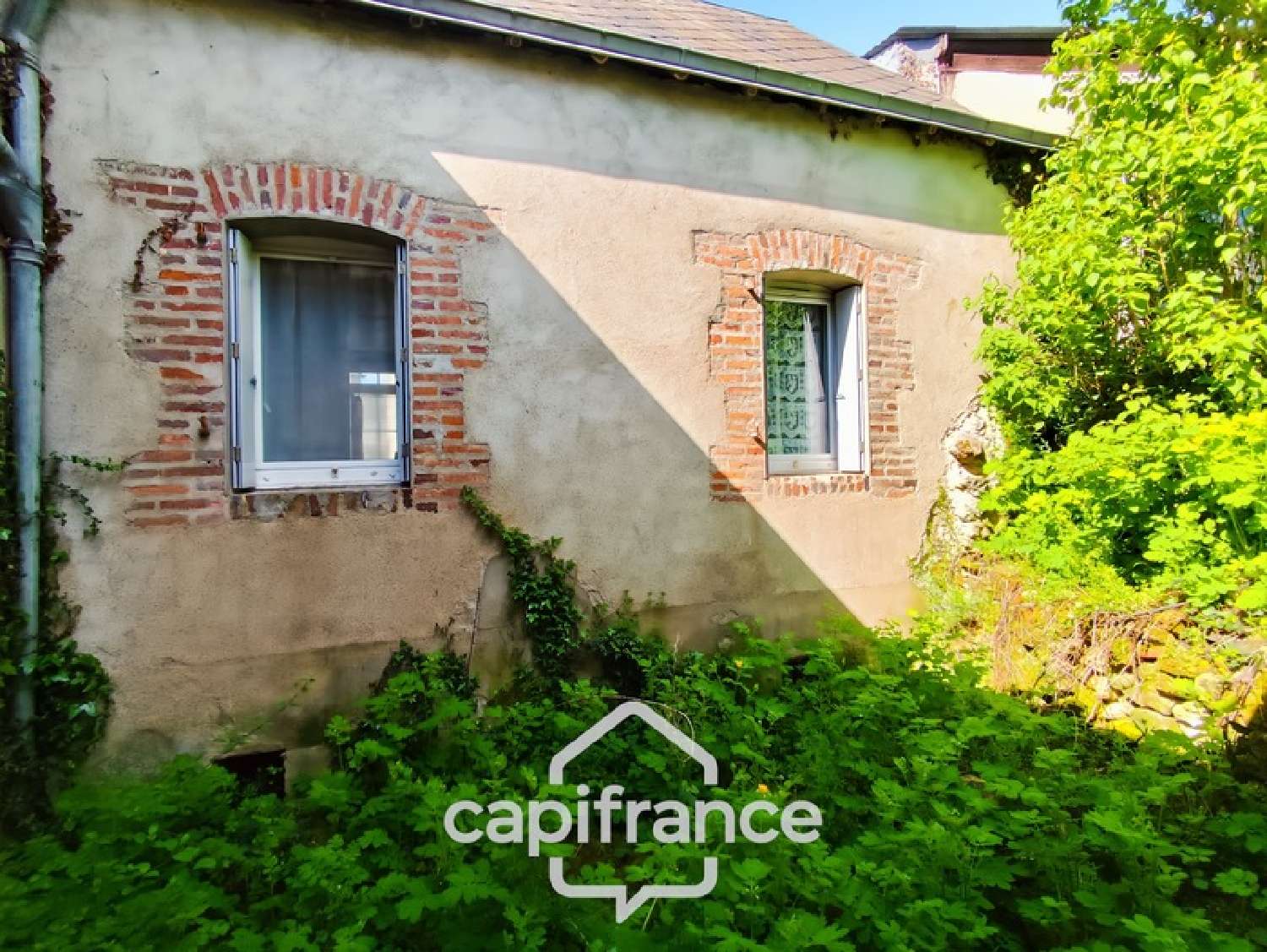  te koop bedrijfsruimte/ kantoor Bessé-sur-Braye Sarthe 2