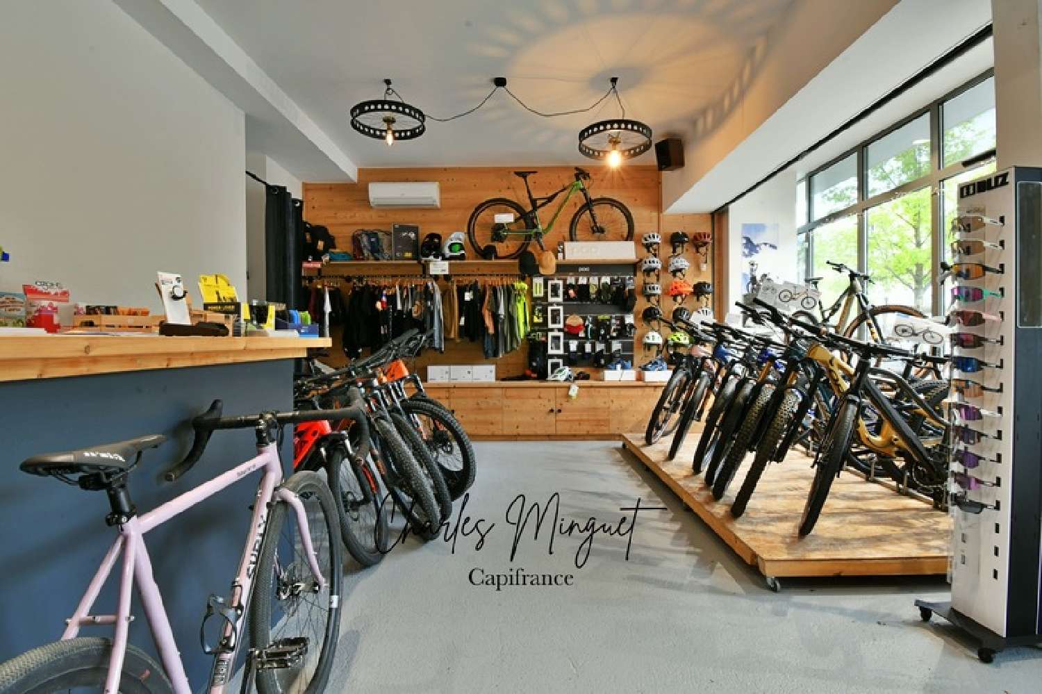 for sale commercial Briançon Hautes-Alpes 2