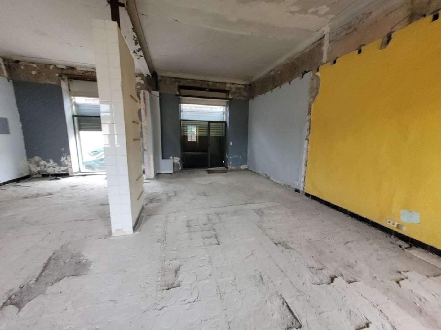  en venta local comercial La Grand'Combe Gard 2