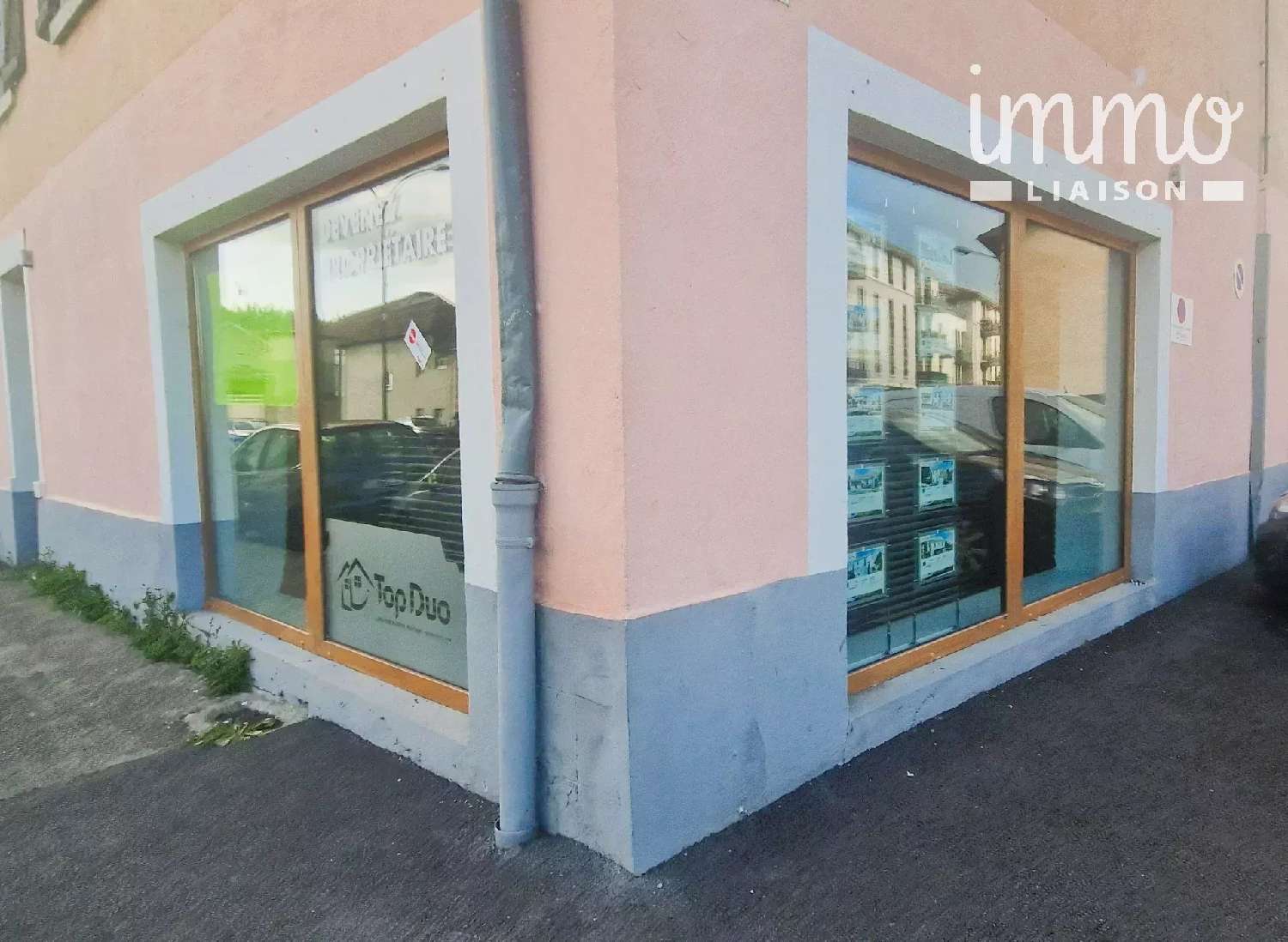  à vendre commerce La Tour-du-Pin Isère 1