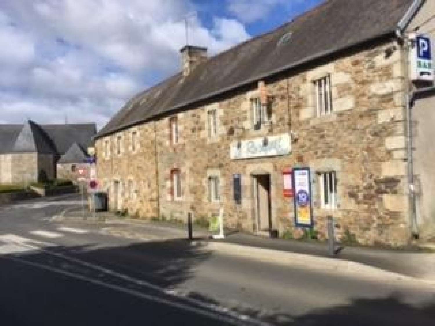  te koop bedrijfsruimte/ kantoor Lannion Côtes-d'Armor 1